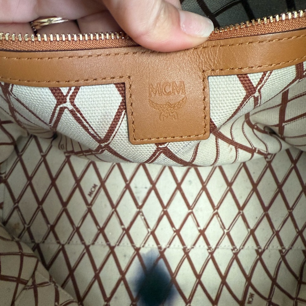 MCM Toni Top-Zip Shopper in Visetos Brown - Picture 9 of 13